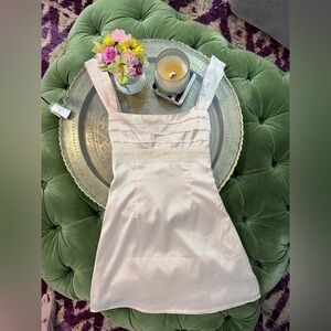 Elegant Cream Sleeveless Dress